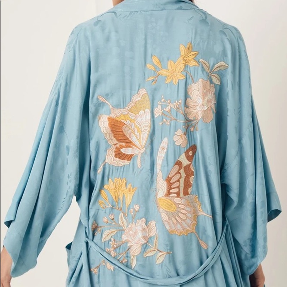 Spell Atrium Embroidered Robe - Picture 6 of 11